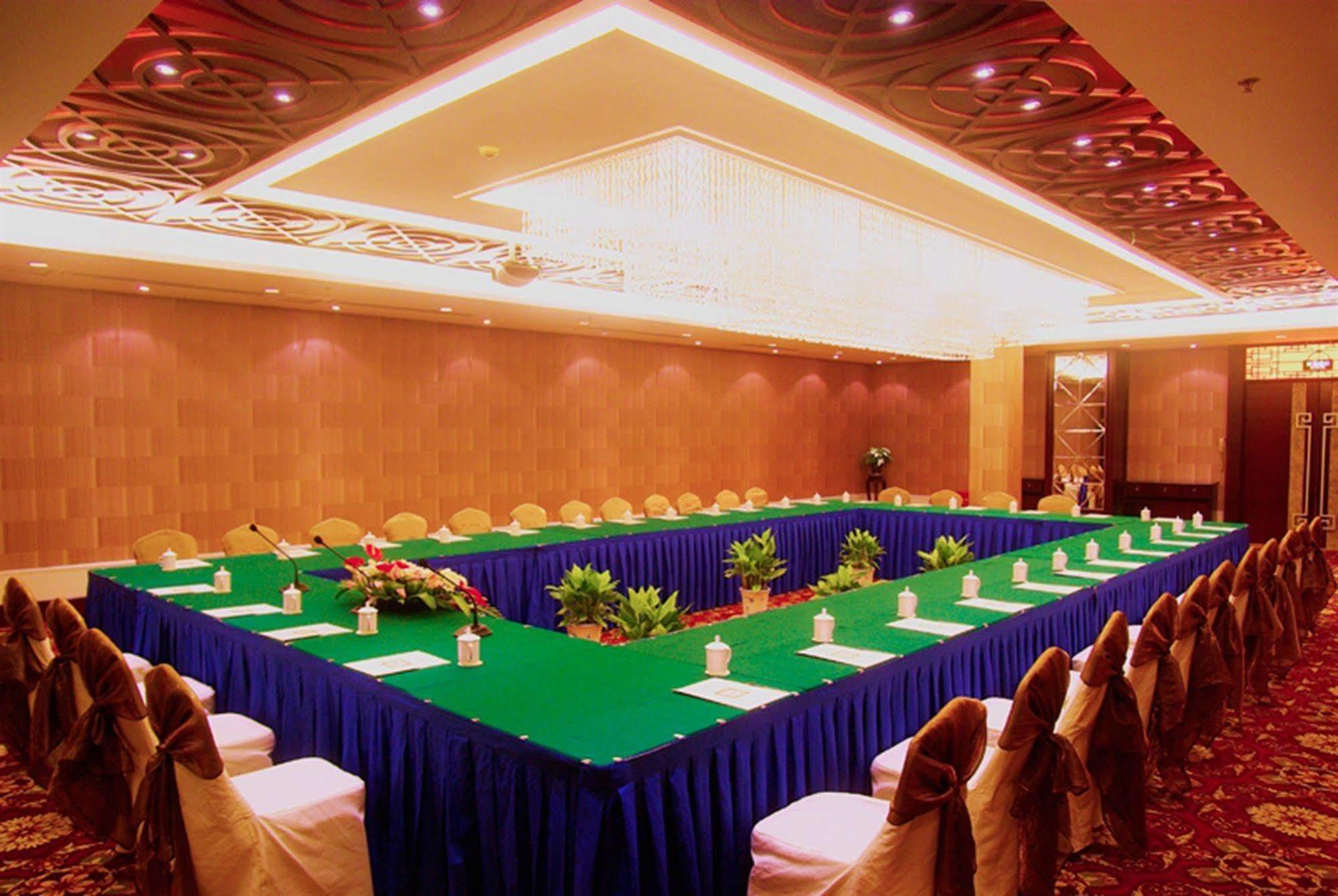 Yiwu Yi He Hotel Exteriör bild