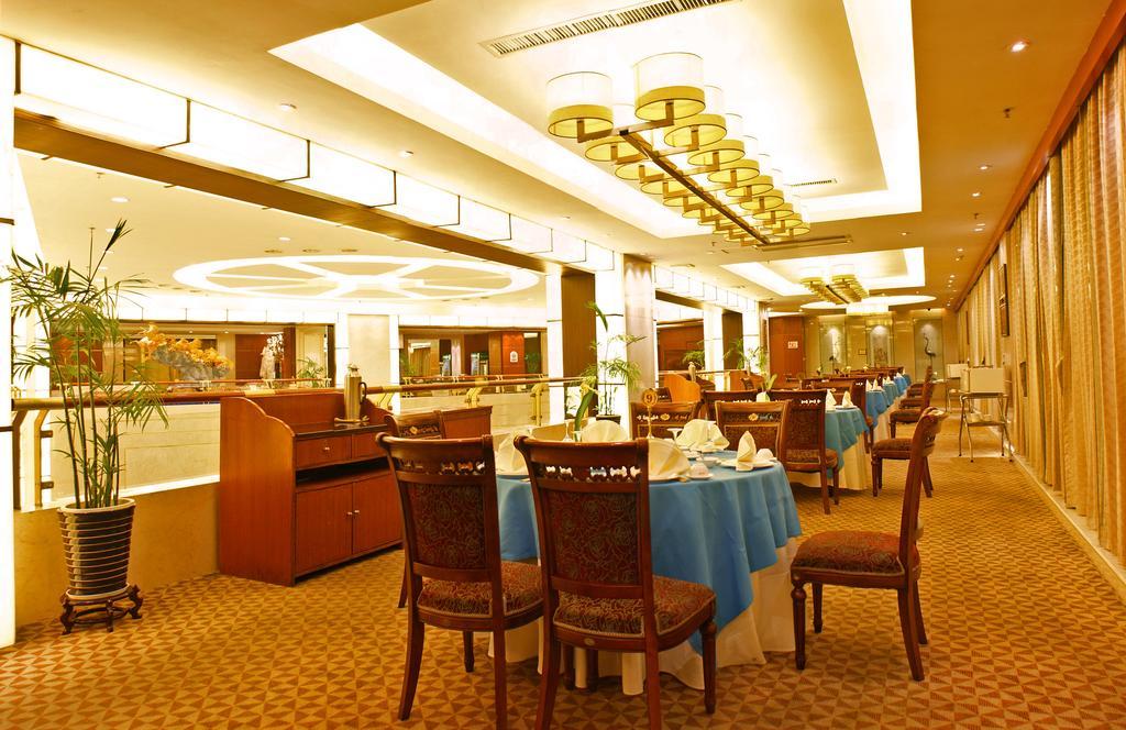 Yiwu Yi He Hotel Exteriör bild