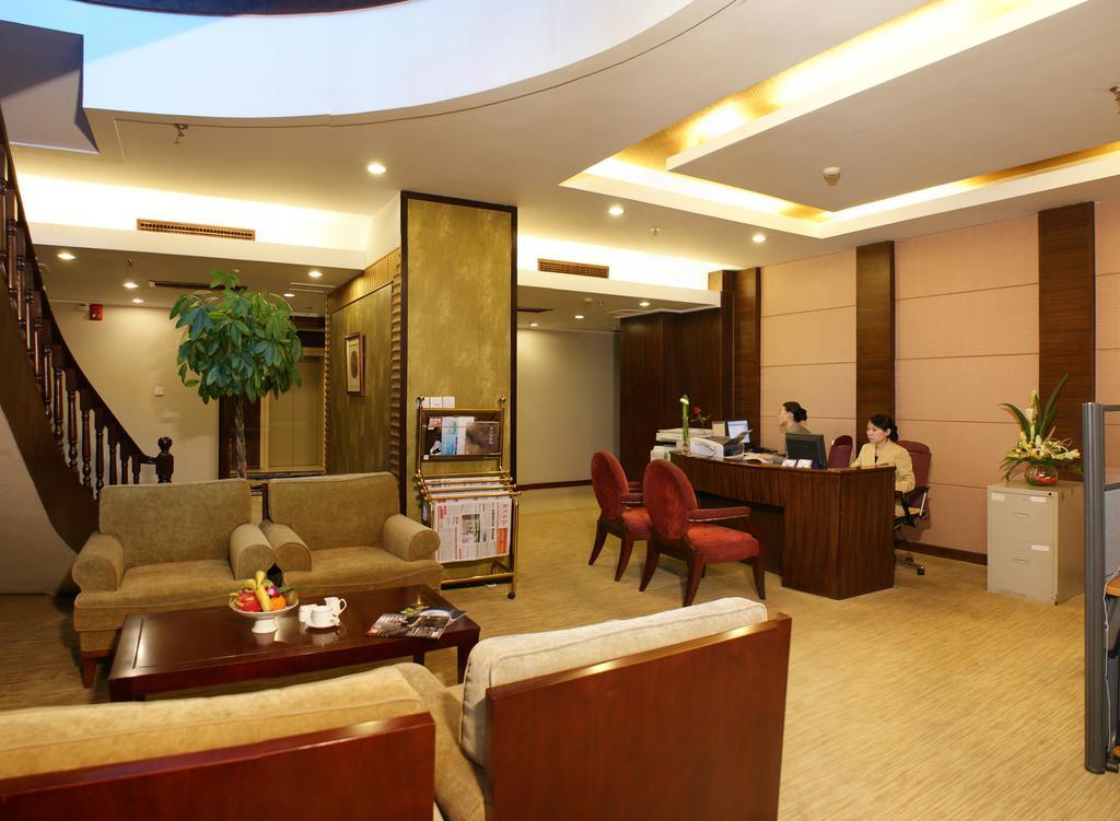 Yiwu Yi He Hotel Exteriör bild